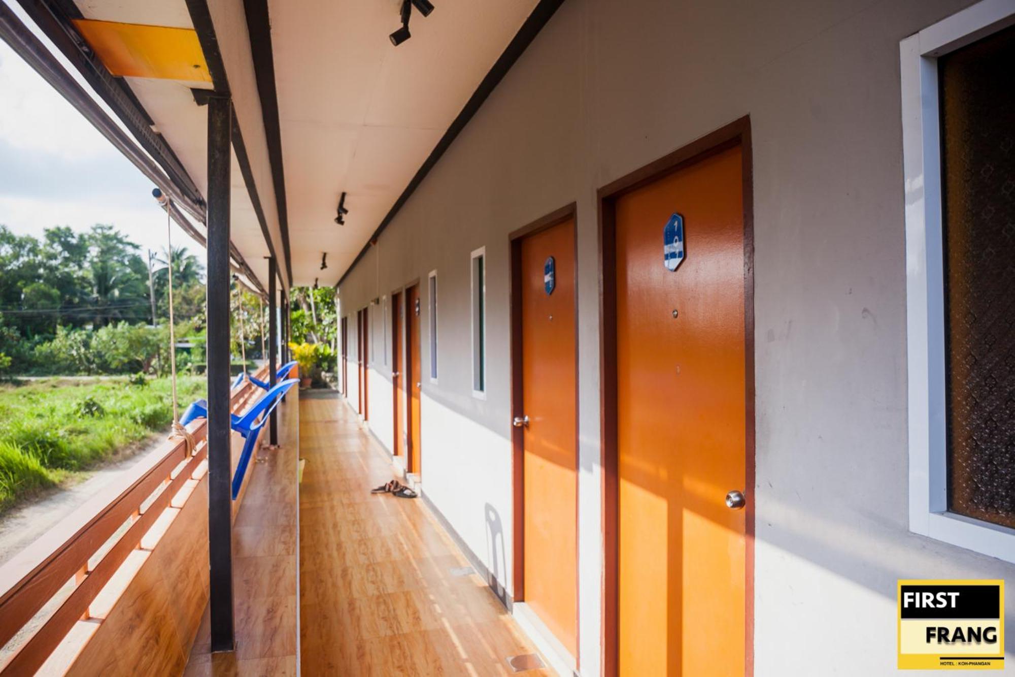 Hotel First And Frang - Koh Phangan 2*