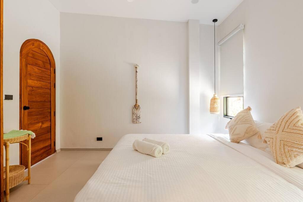 Sitaya Beachfront Villas, Villa *