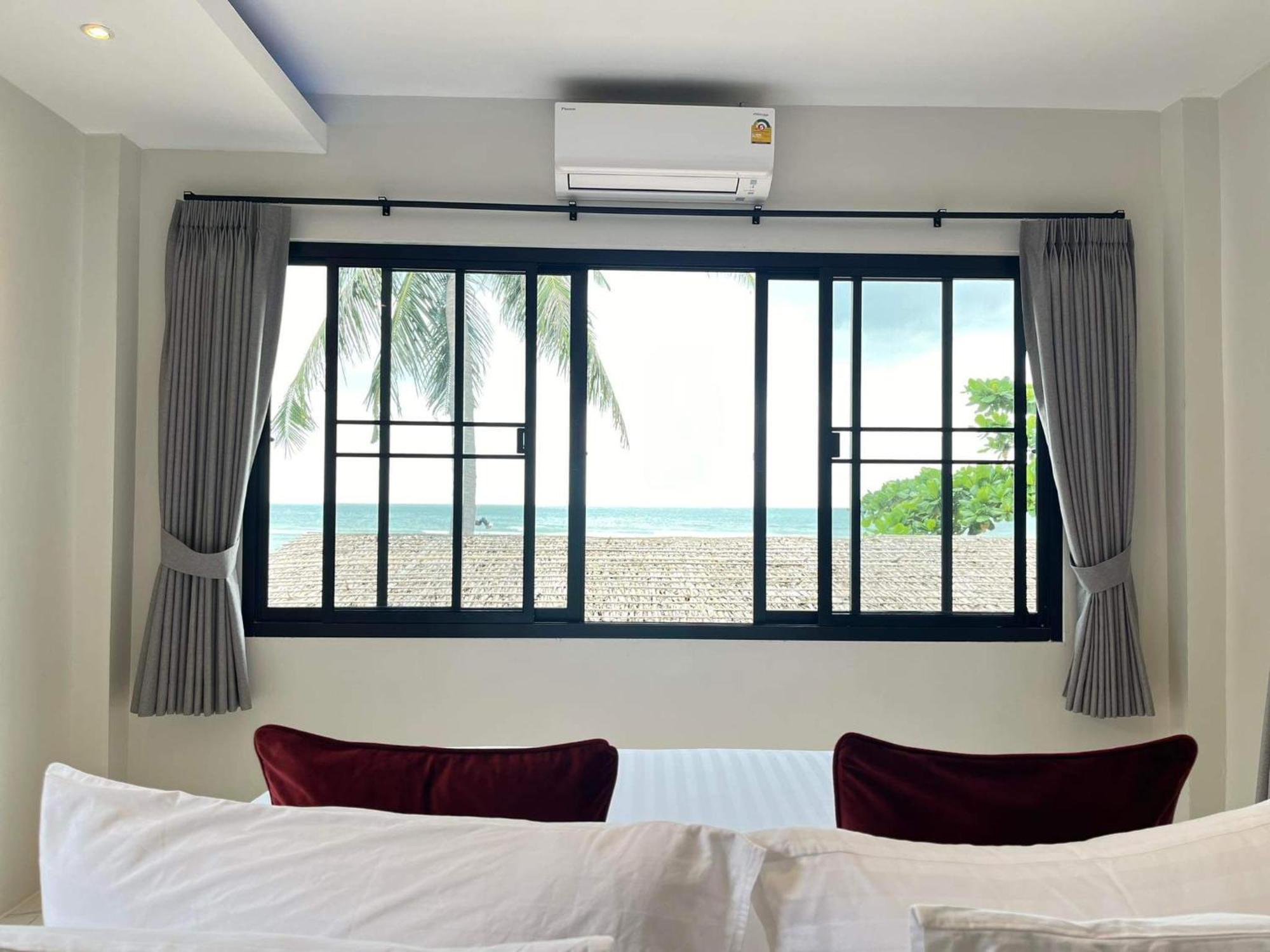 Benjamin's Hut Resort Srithanu