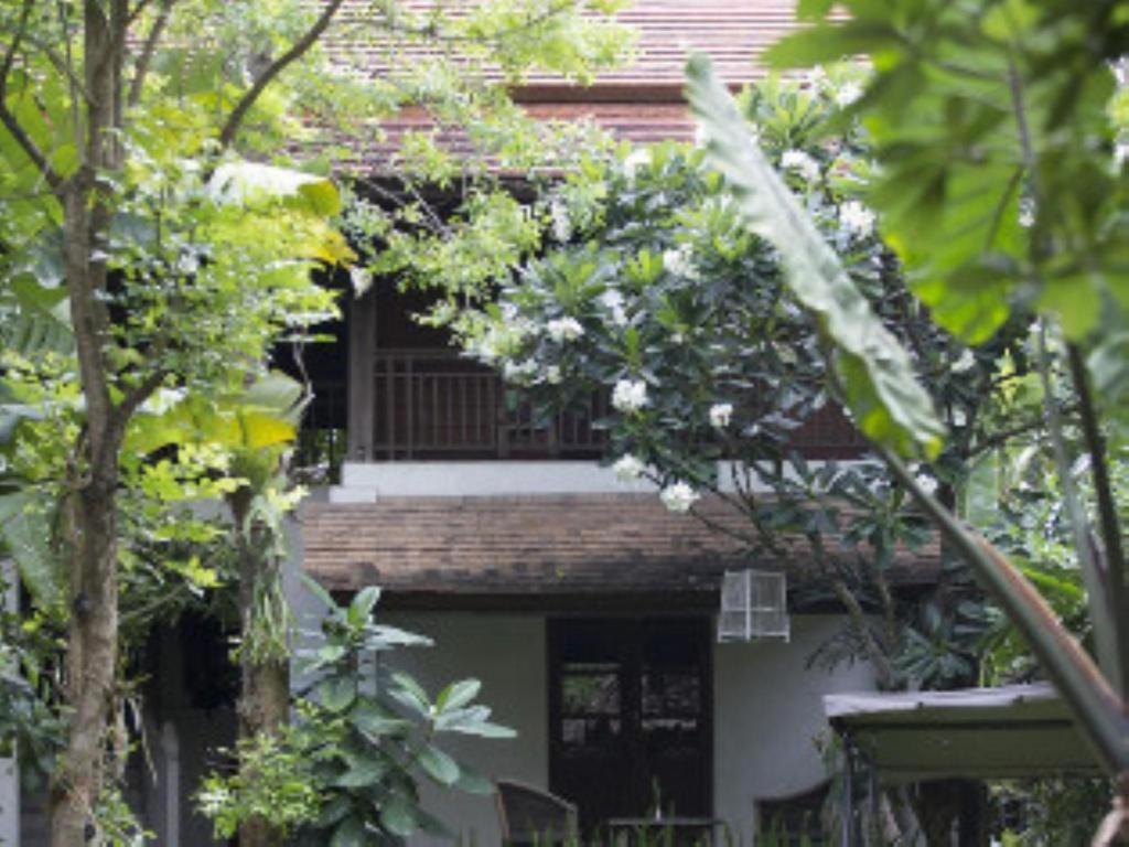 Baan Gong Kham Hotel 3*