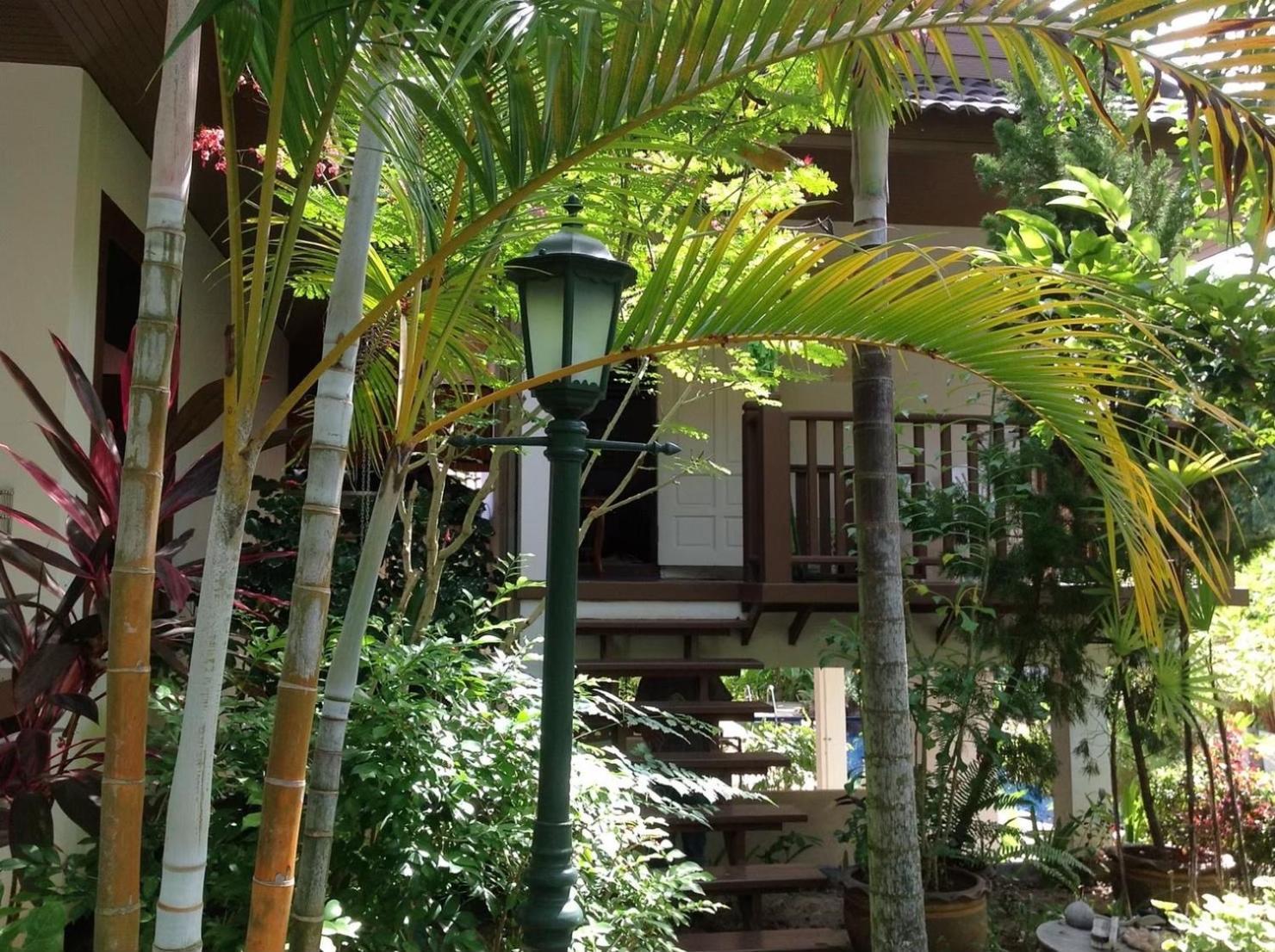 Ananas Samui Laem Set Beach