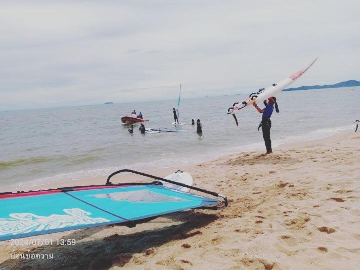 2 ห้องนอน 2 ห้องน้ำ Seaview ชั้น18