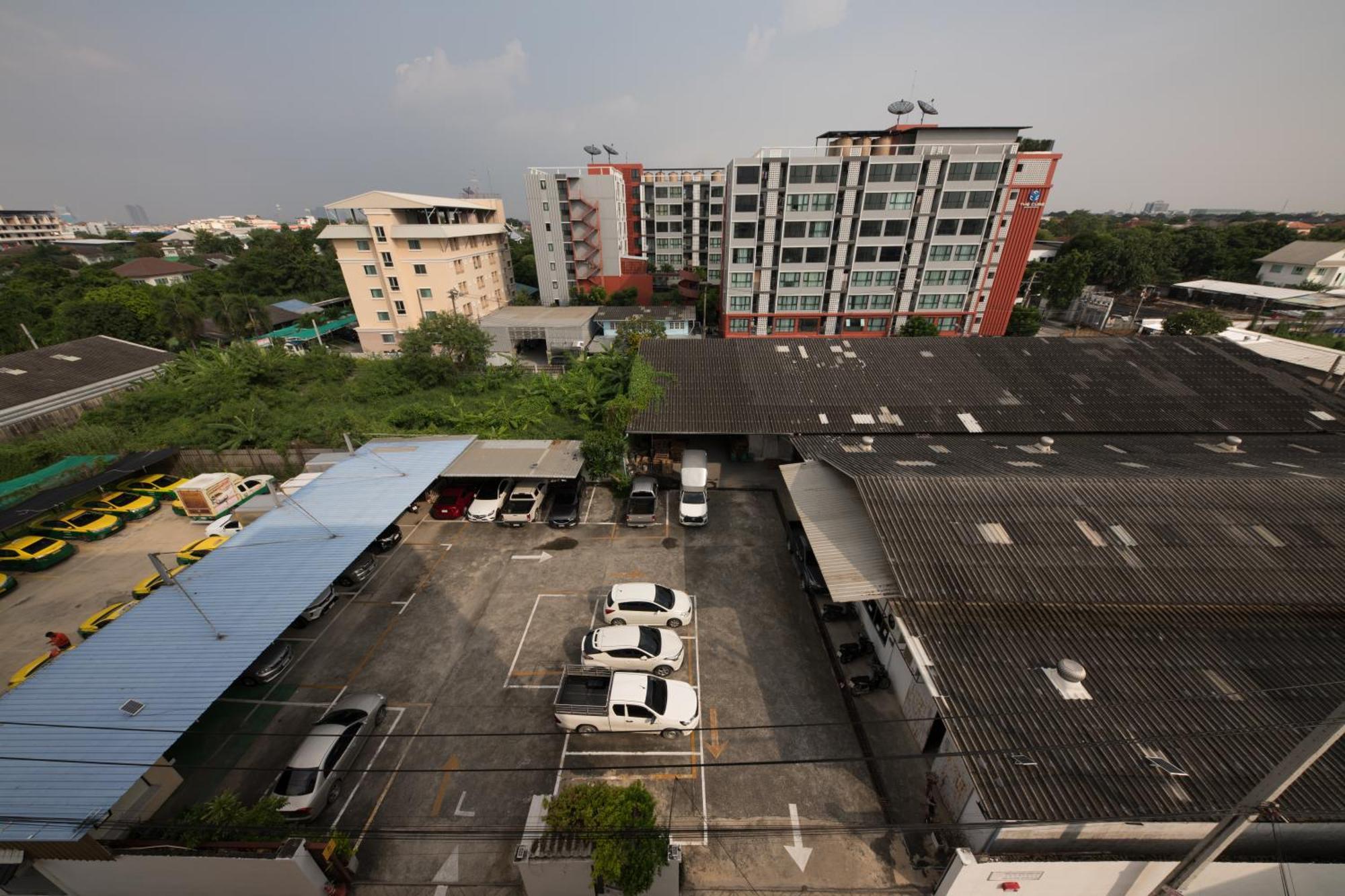 Lee's Hotel 3*