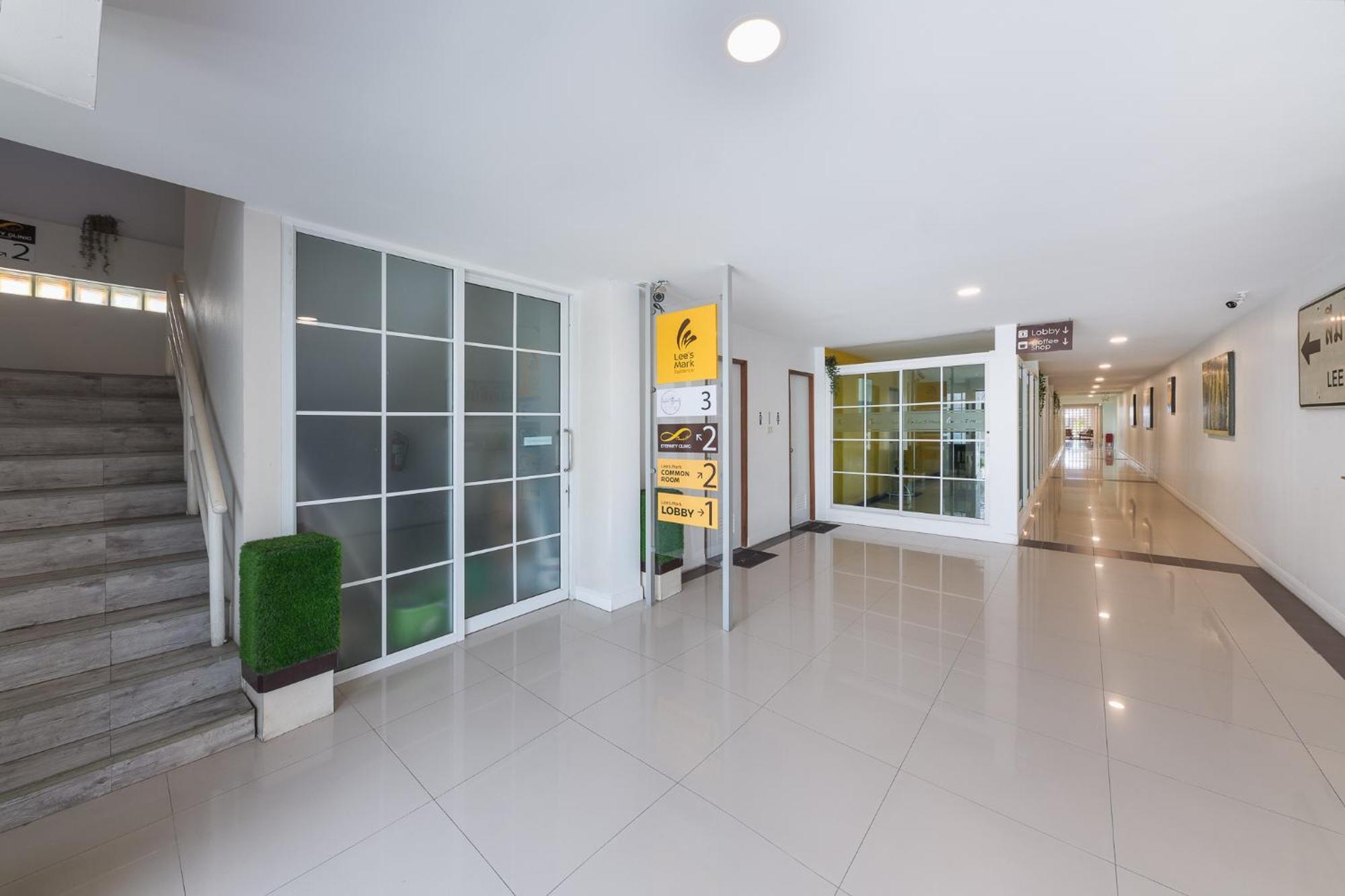 Hotel Lee's 3*