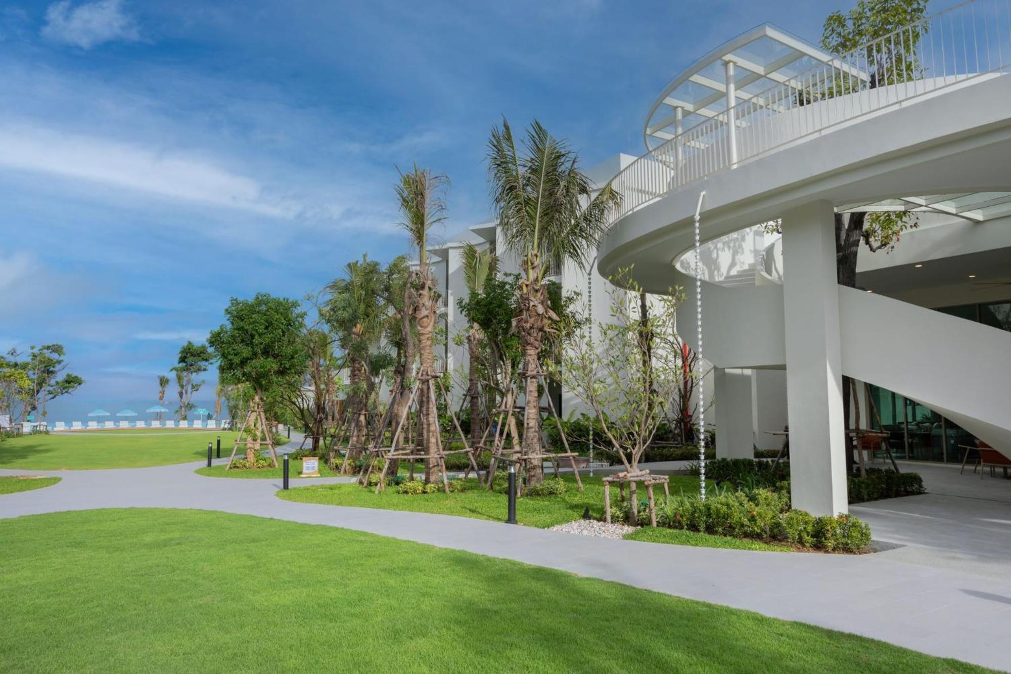 Aviyana Hua Hin Hotel 5*