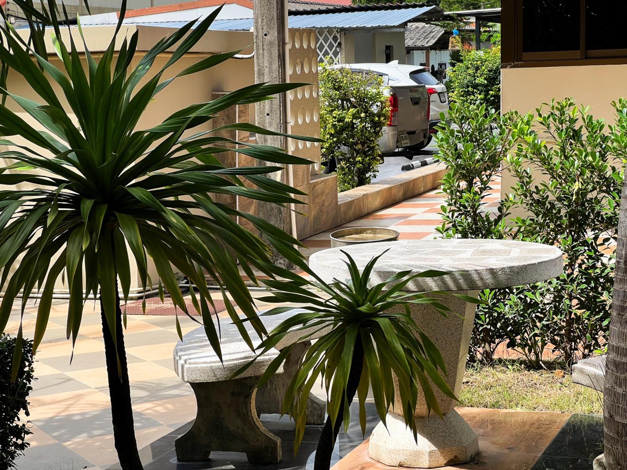 Resort Tachang Airport