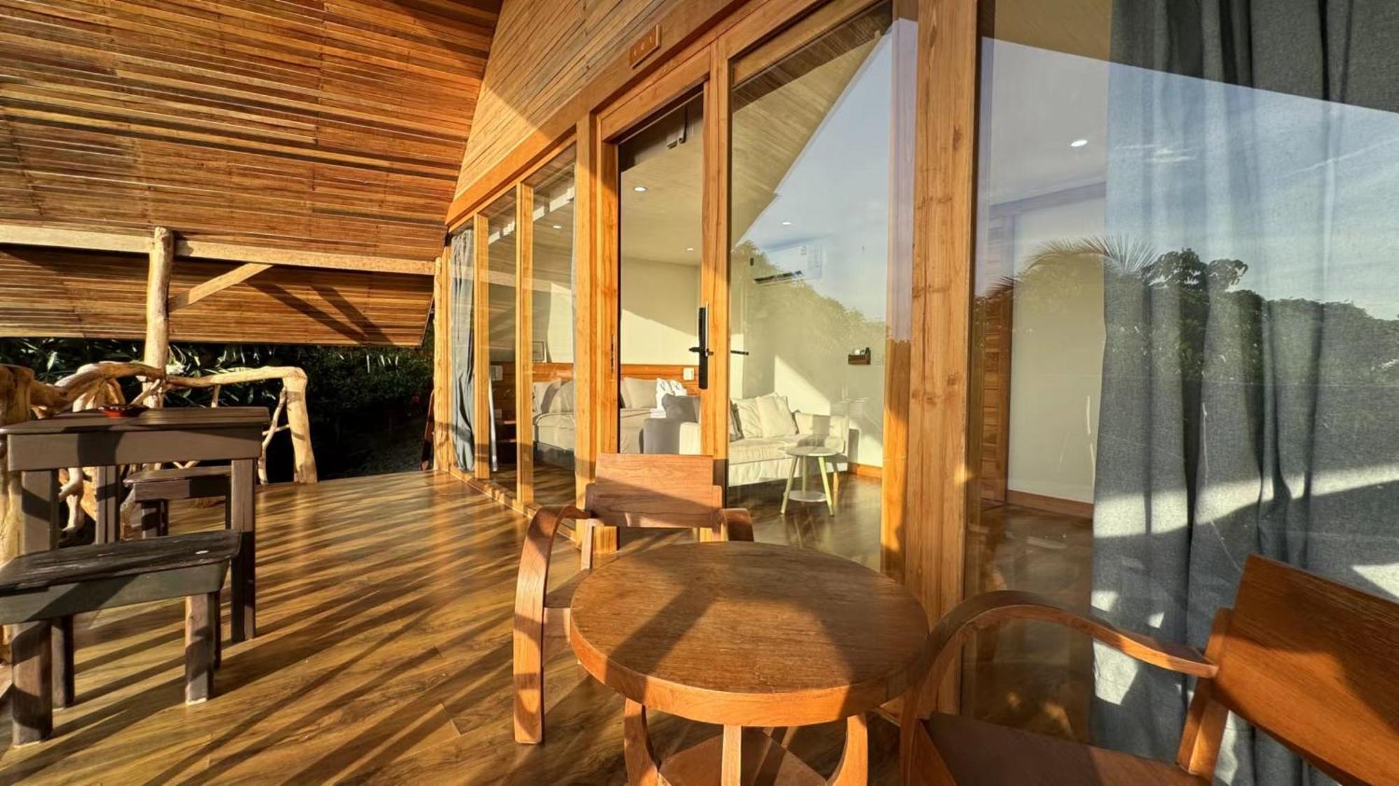 Pensão Tantawan Sea View 山海居