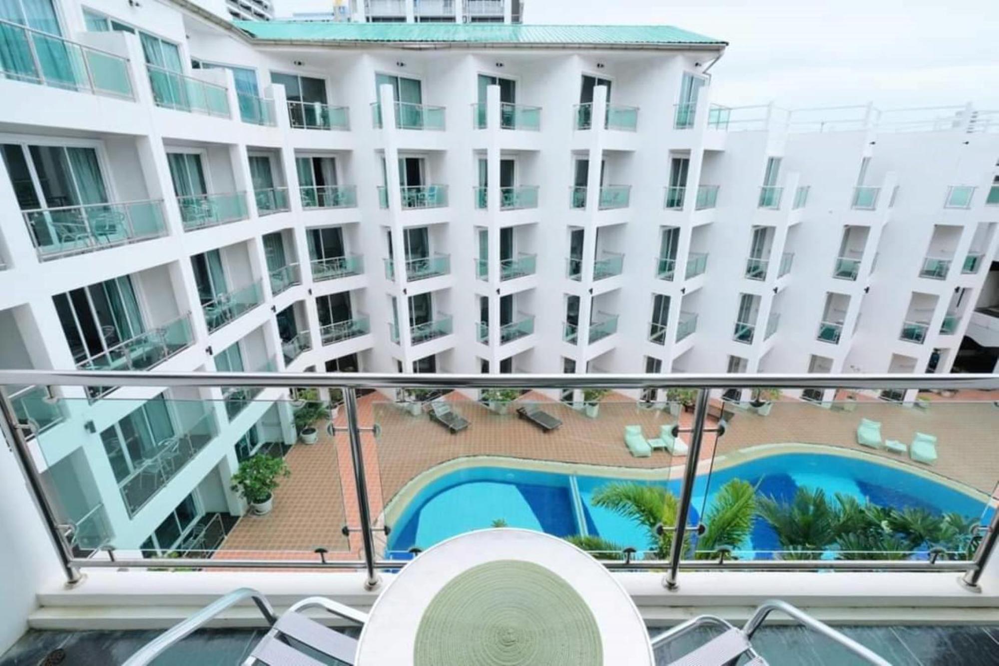 Hotel Dragon , Pattaya Jomtien Beach