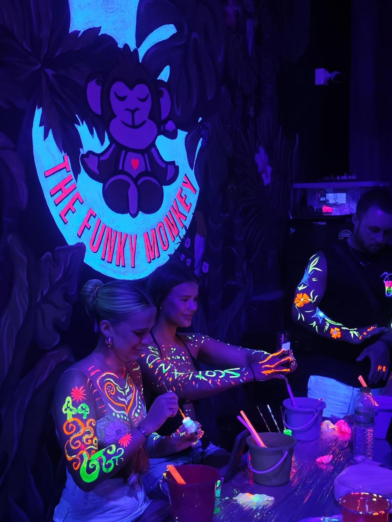 The Funky Monkey - 18 To 40 Years Old Only *