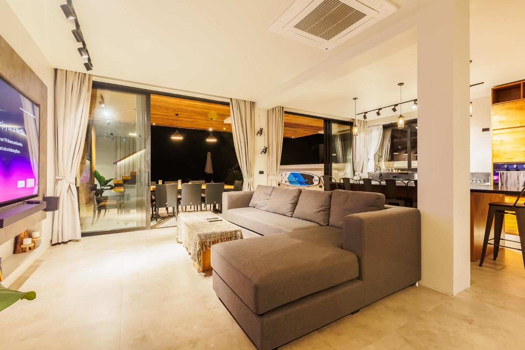 Zivilla Private Pool Beachfront * Chaloklum
