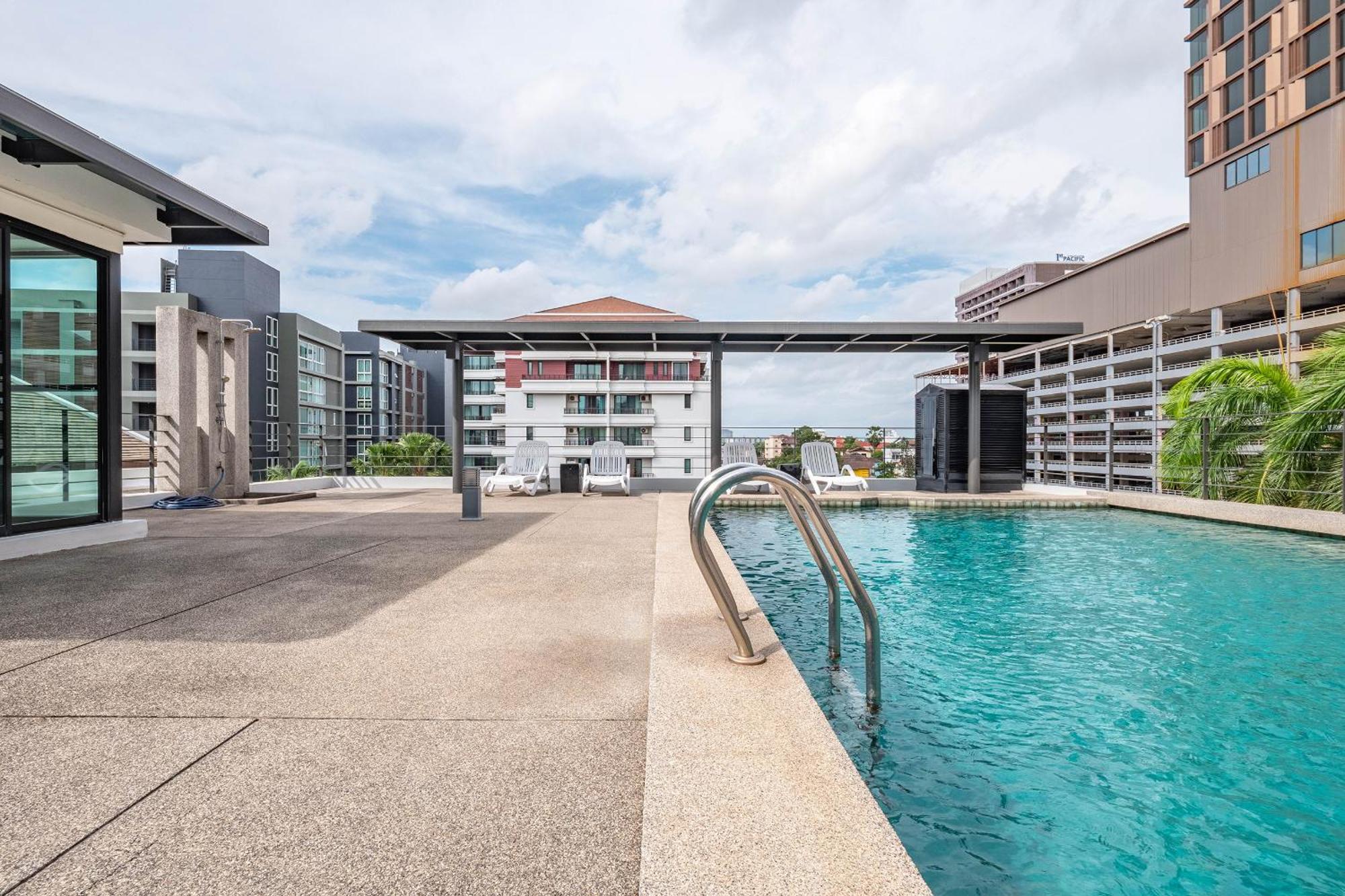 Luxe Aparthotel Pattaya