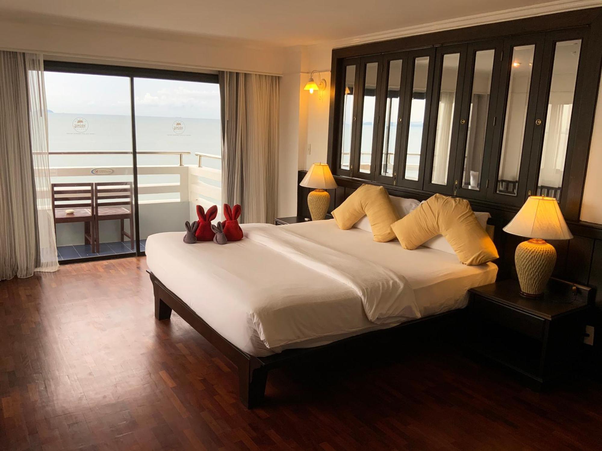 Grand Palace - Sha Extra Hotel 4*