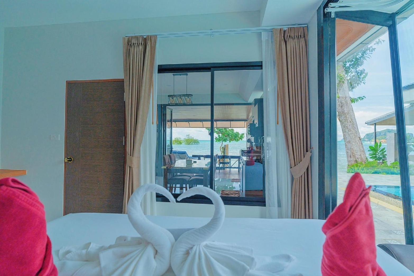 Beachhouse Pool * Krabi