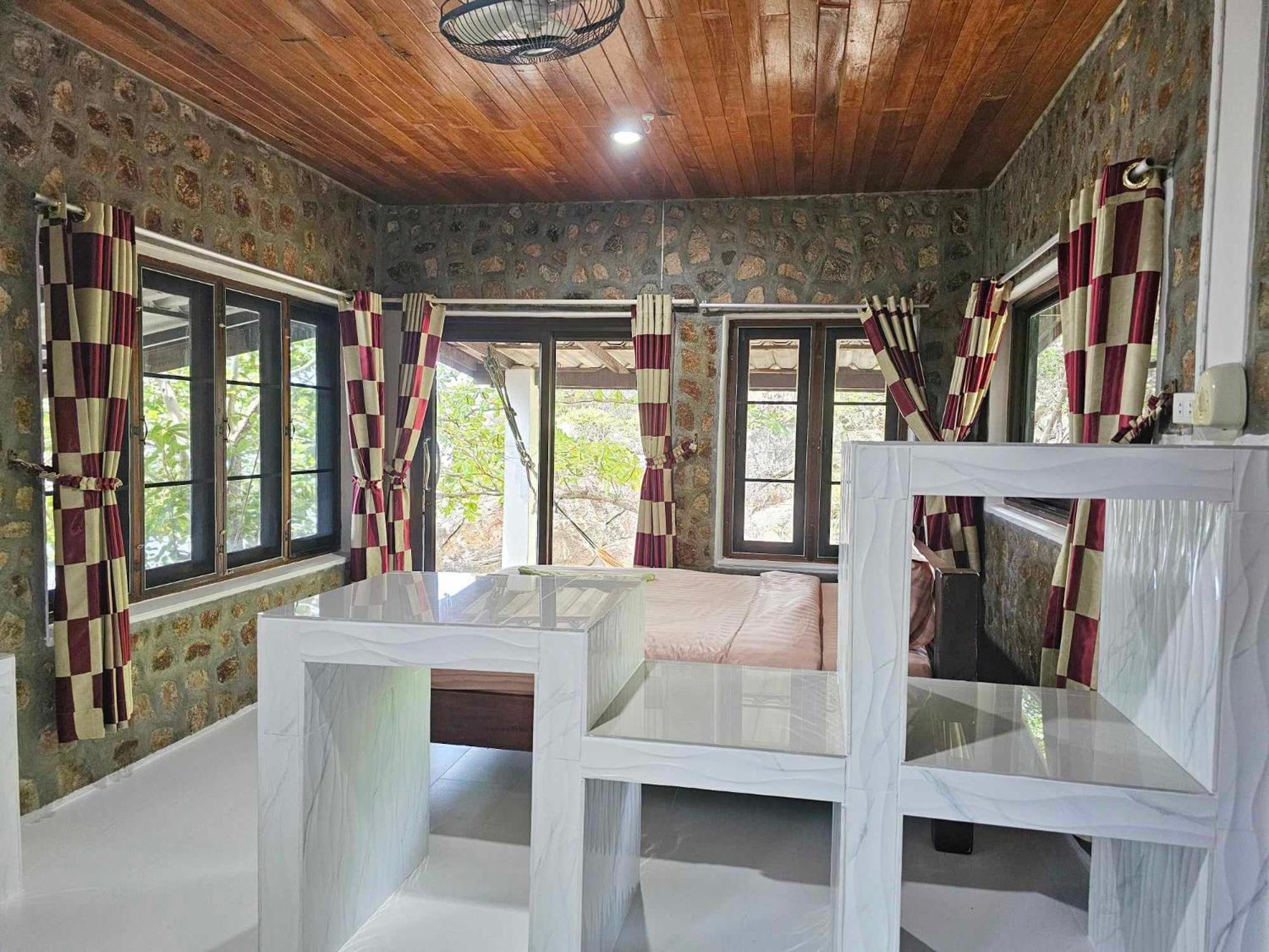 Tao Thong 2 Guest house