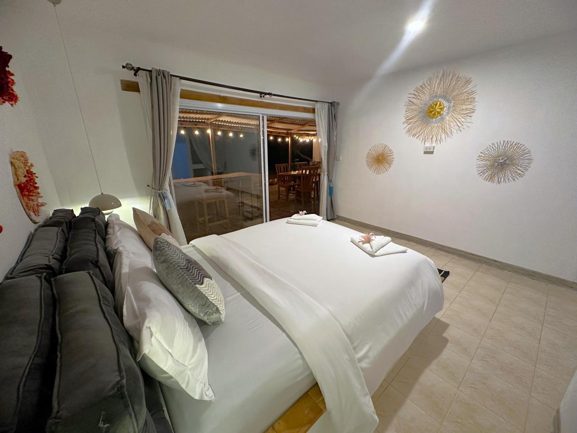 Villa -20 Percent Off! Private Front House Sunset