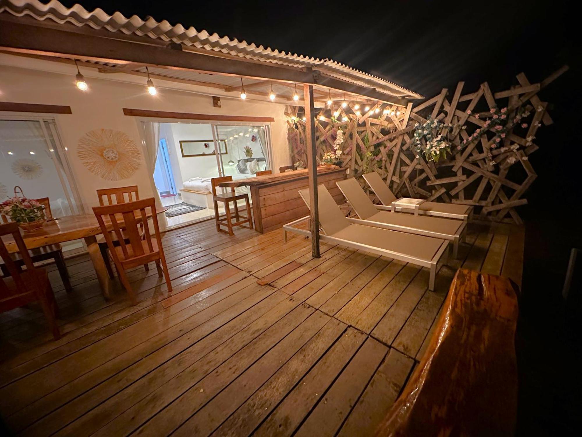 -20 Percent Off! Private Front House Sunset