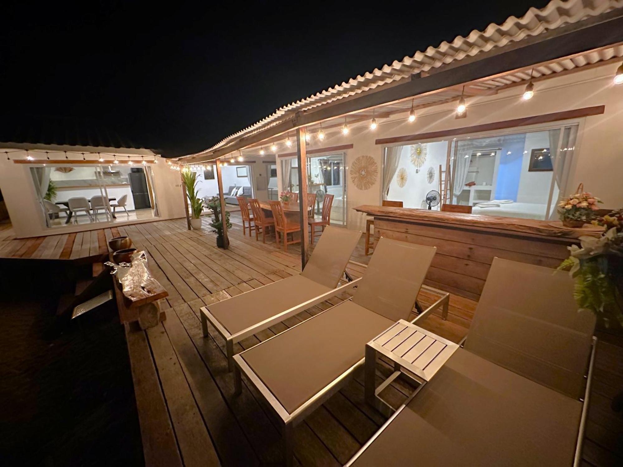 -20 Percent Off! Private Front House Sunset Villa *
