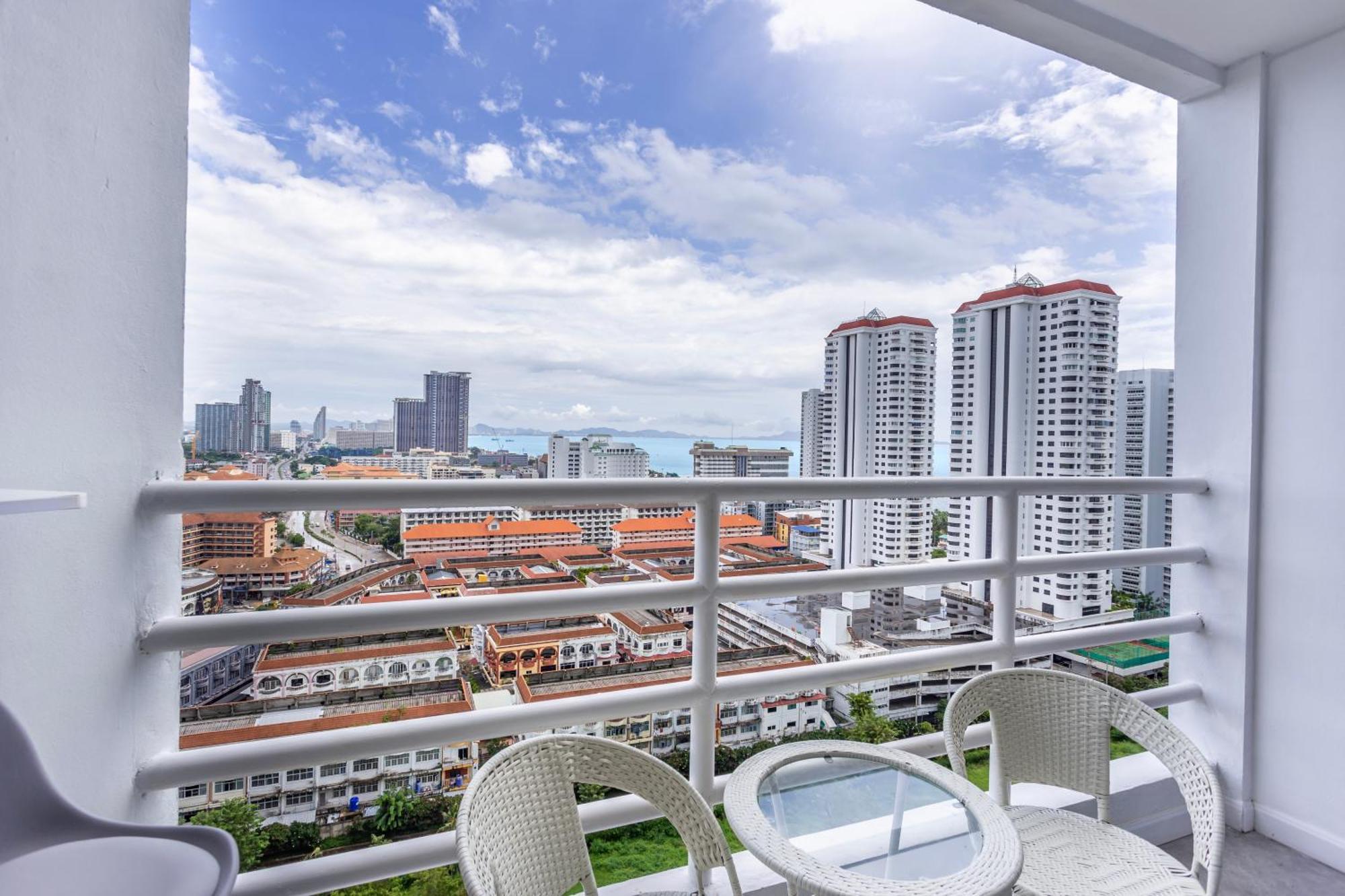 View Talay 5 Jomtien Beachfront Apartamento