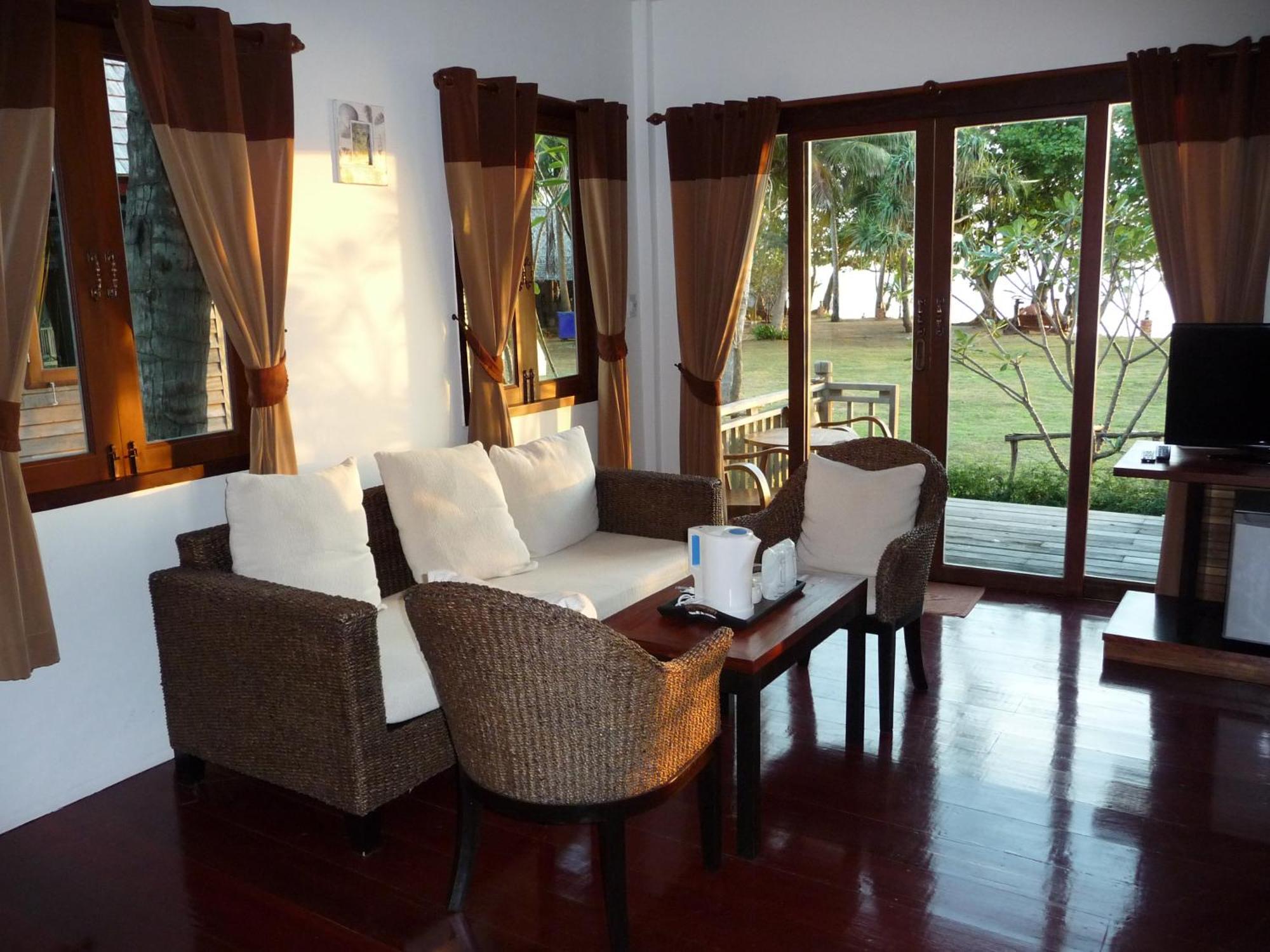 New Ozone & Resort Koh Lanta