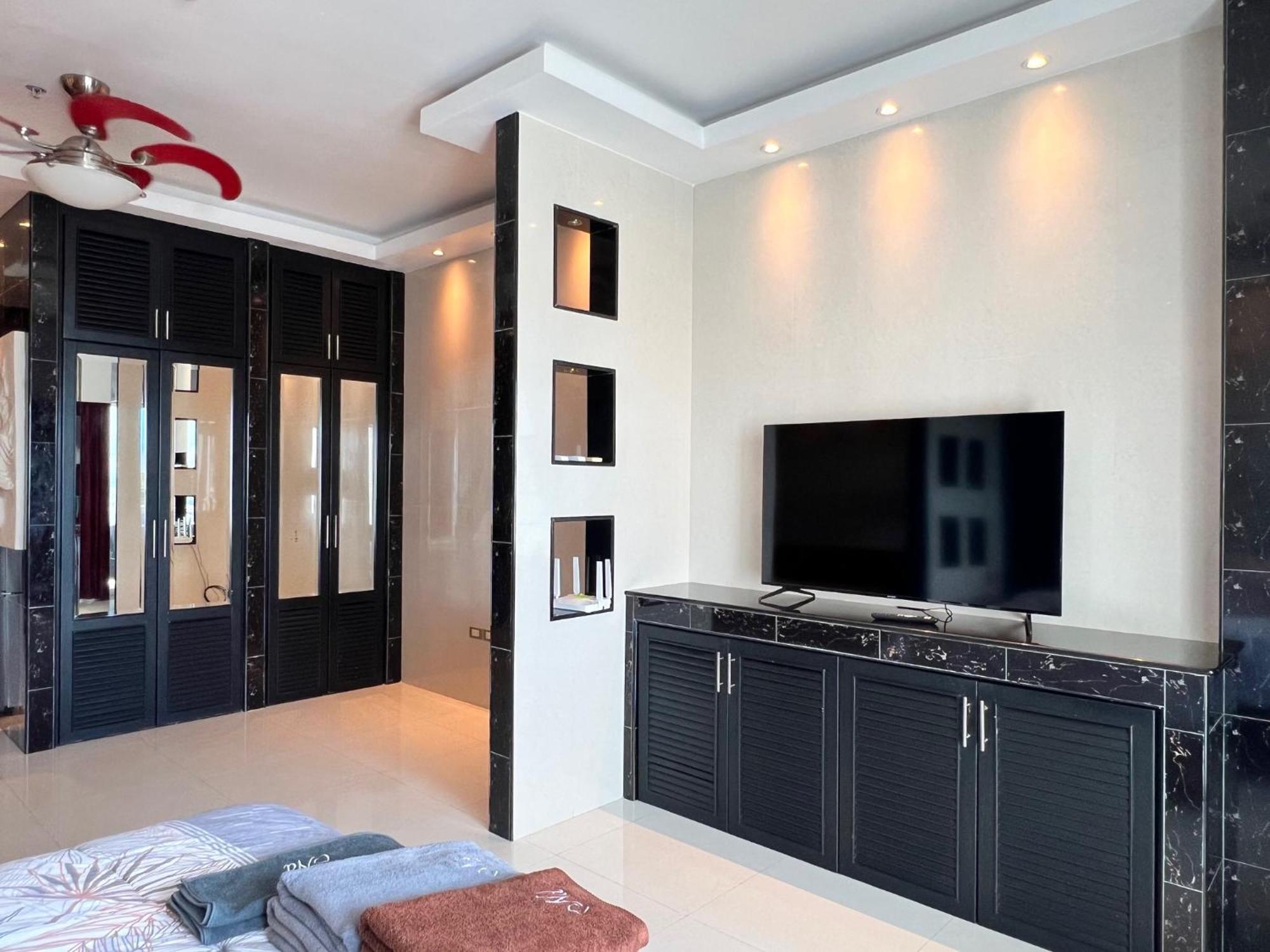 Viewtalay Beachfront By Nd Apartment Pattaya