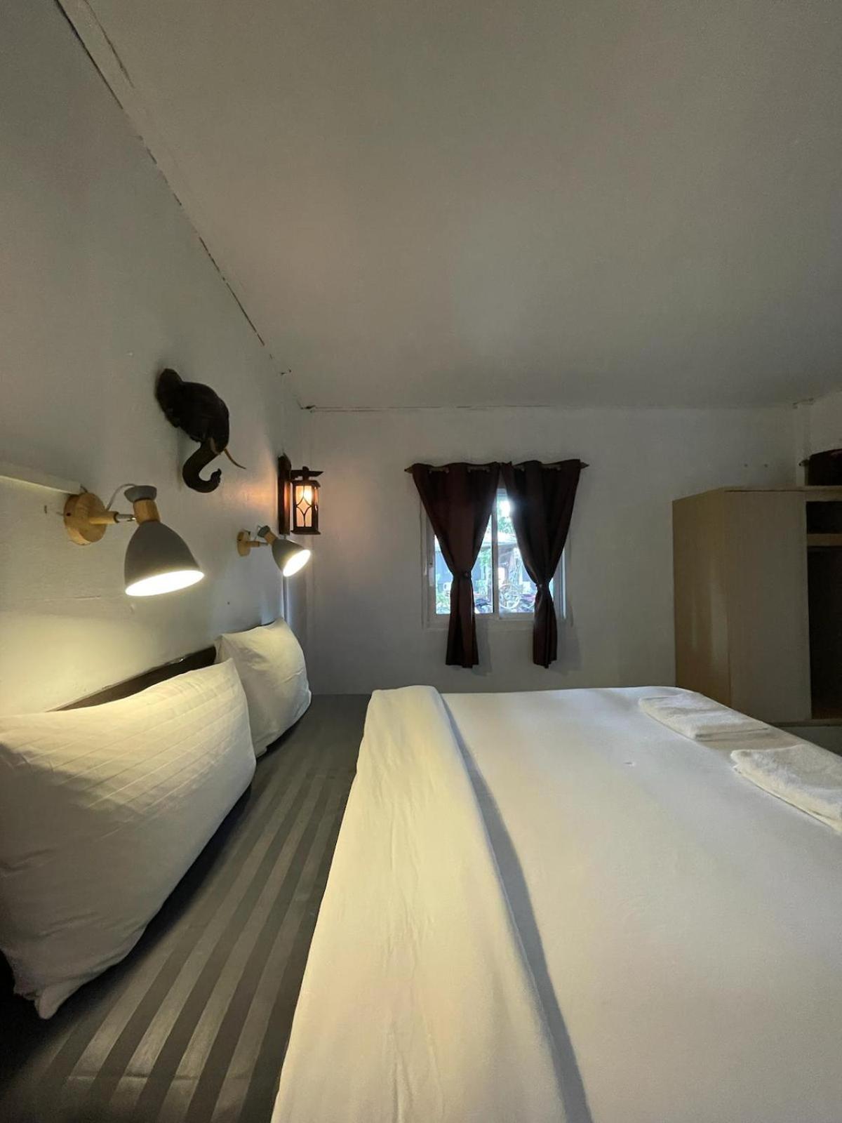 New Harrys Sunset - Klong Nin Resort 2*