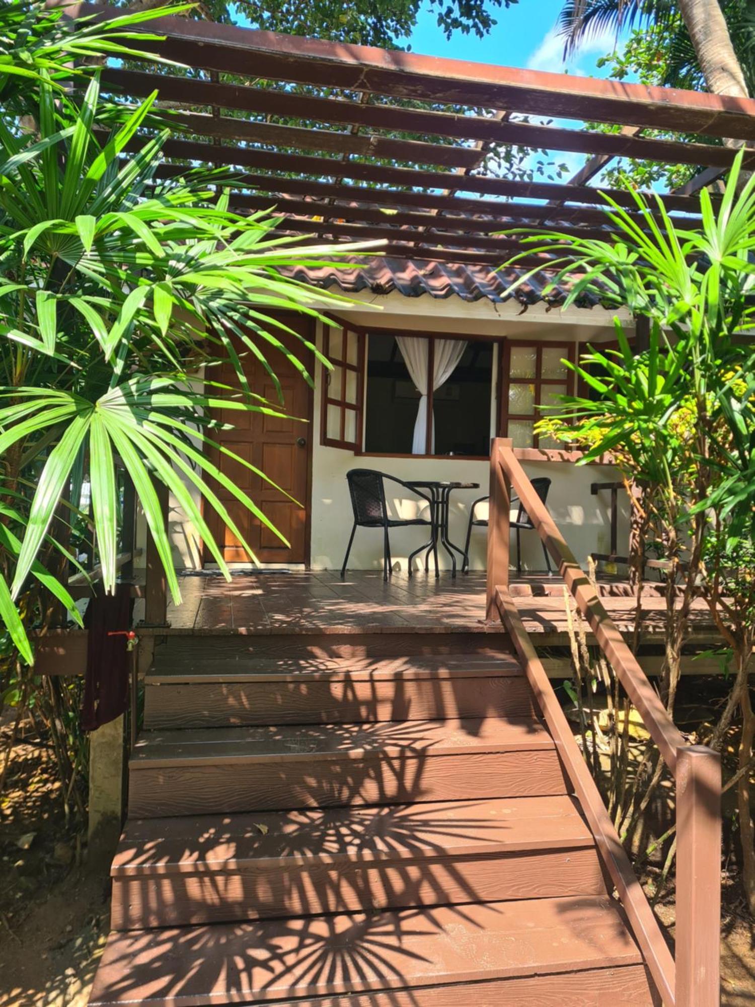 Resort Red Moon Hideaway