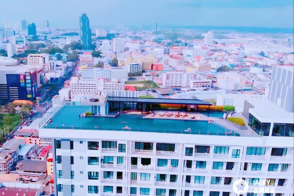 Apartment Sea View 2 Bed At Excellent Location *
