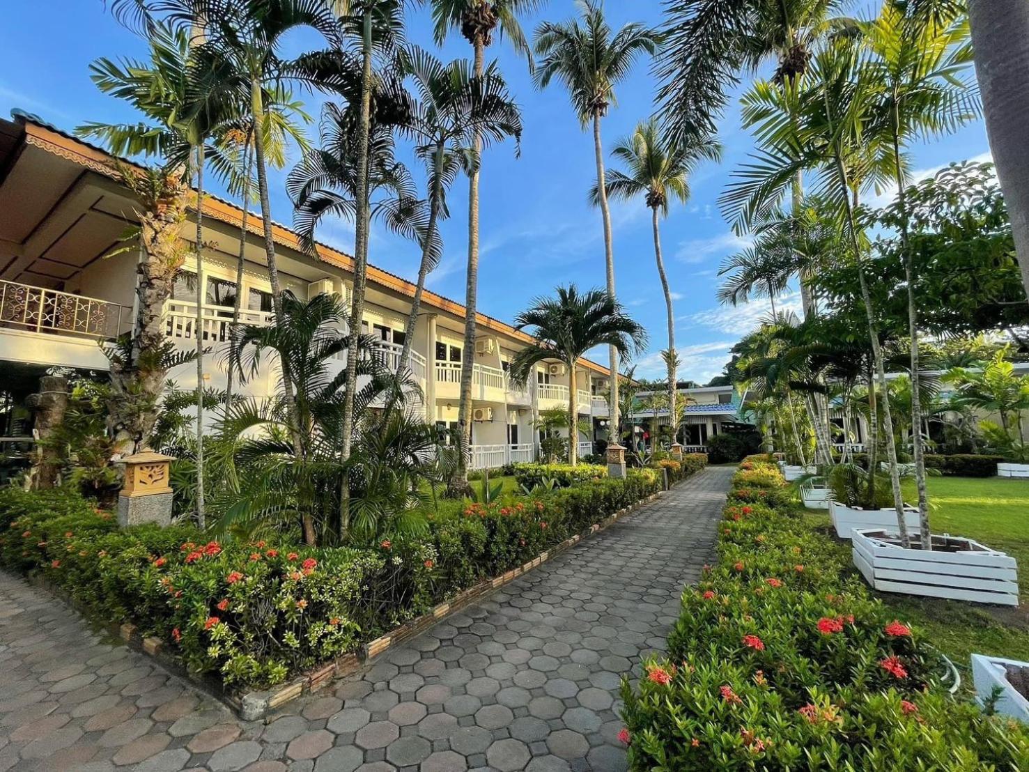 Resort Andaman Lanta - Sha Extra 3*