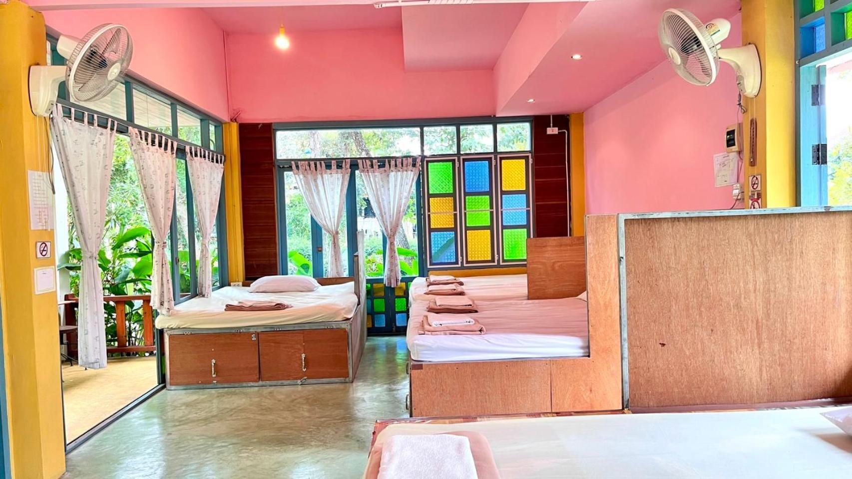 Flora Resort 3*
