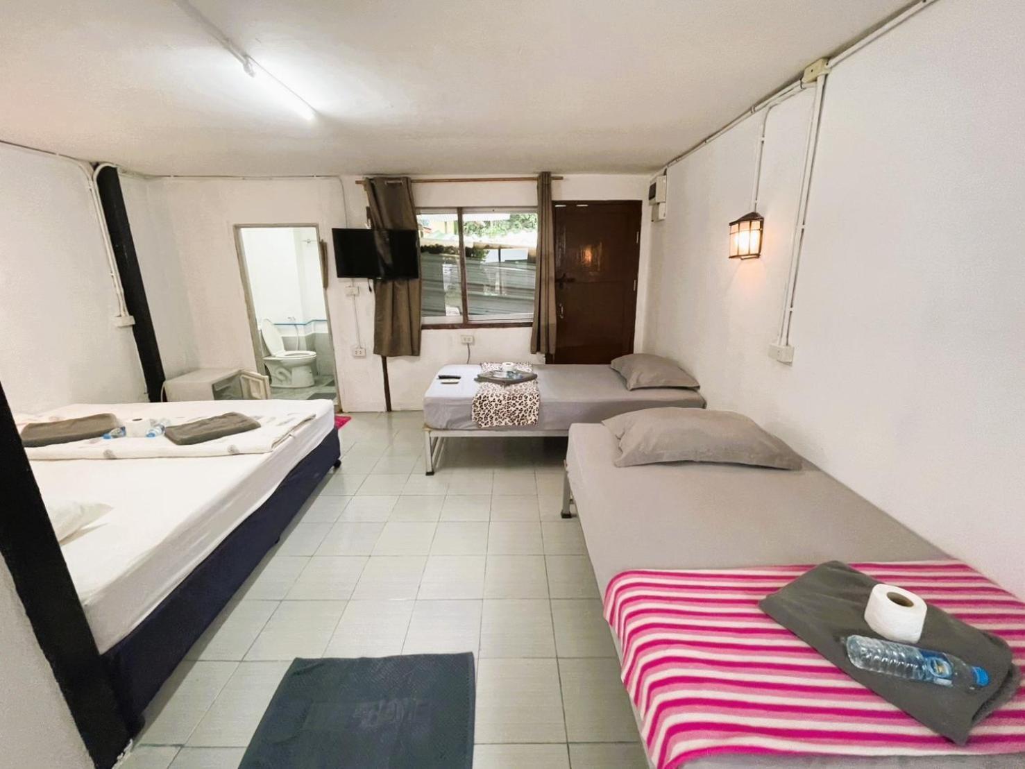 Tuk Tuk Guest house 2*