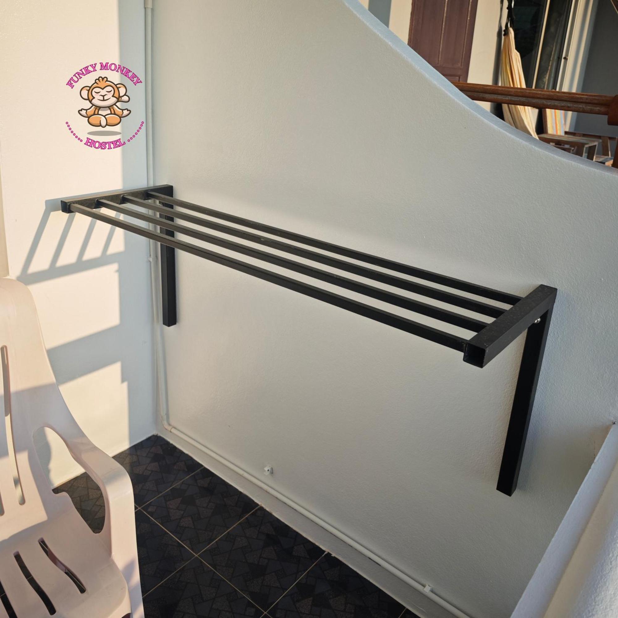 Hostel The Funky Monkey - 18 To 40 Years Old Only *
