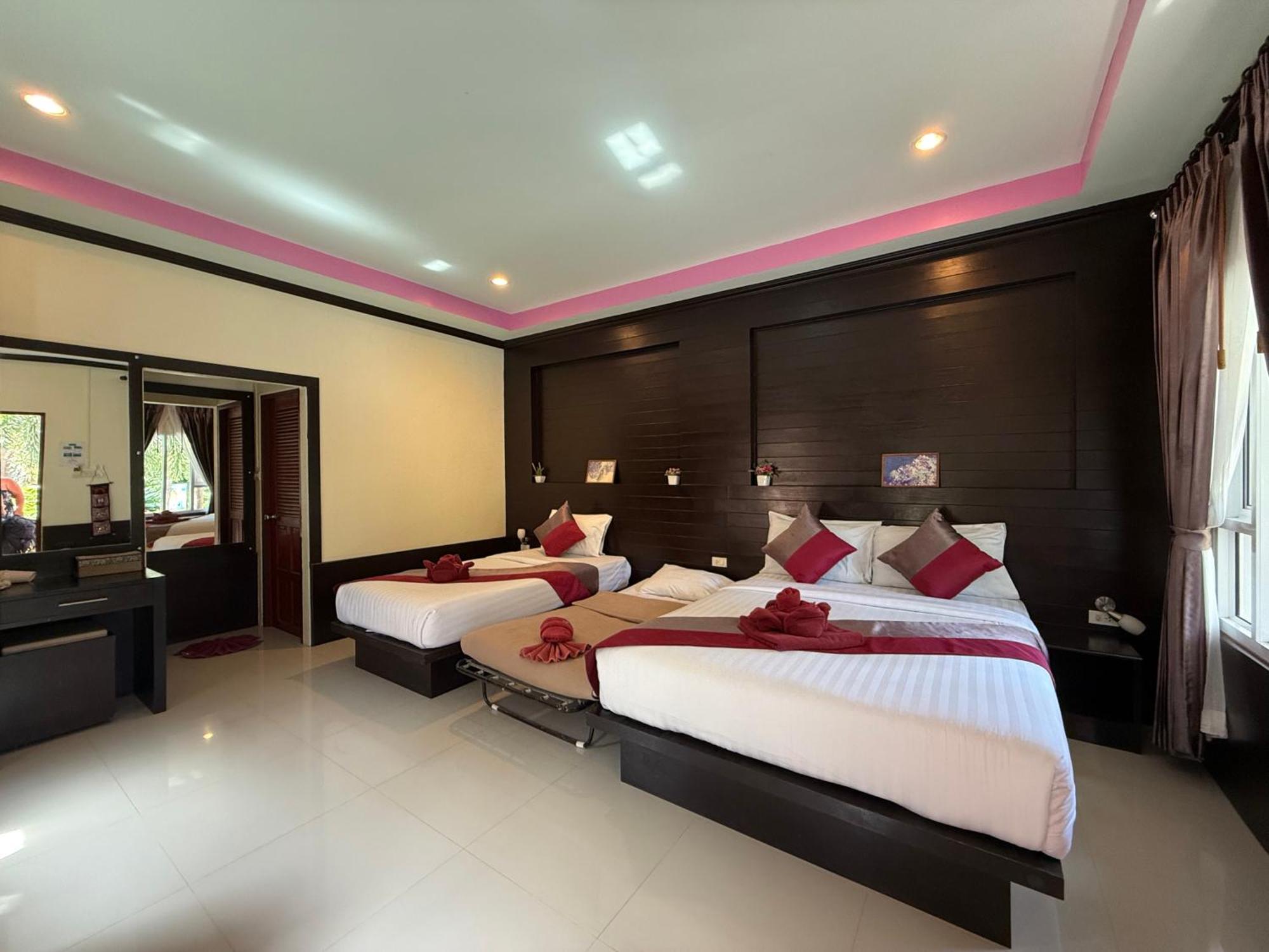 Resort Peaceful , Long -