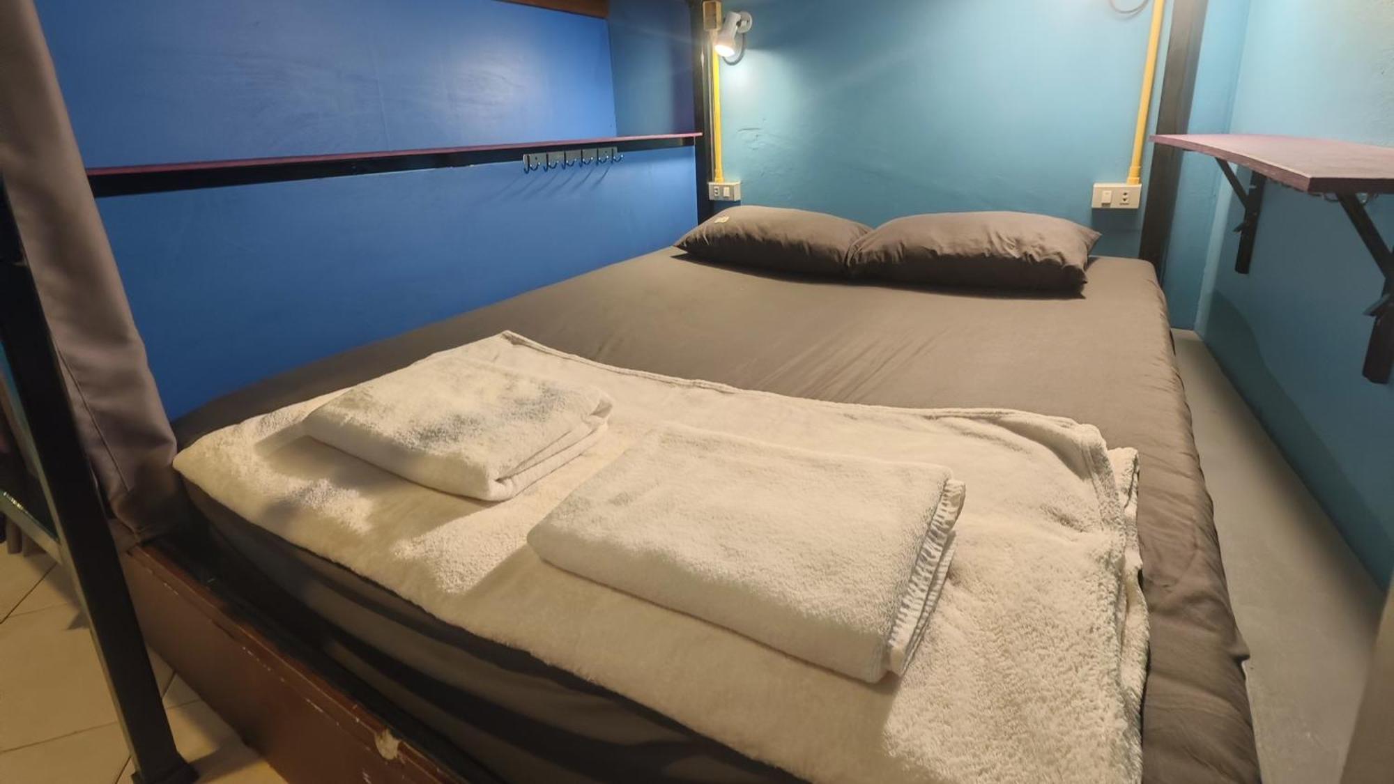 Hostel The Funky Monkey - 18 To 40 Years Old Only