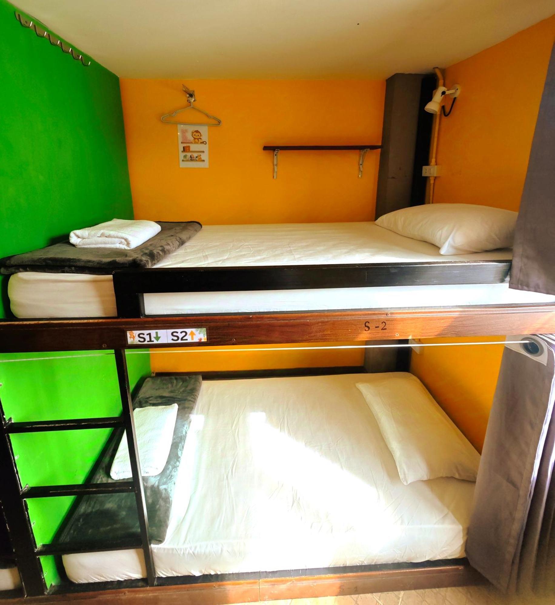 Hostel The Funky Monkey - 18 To 40 Years Old Only *