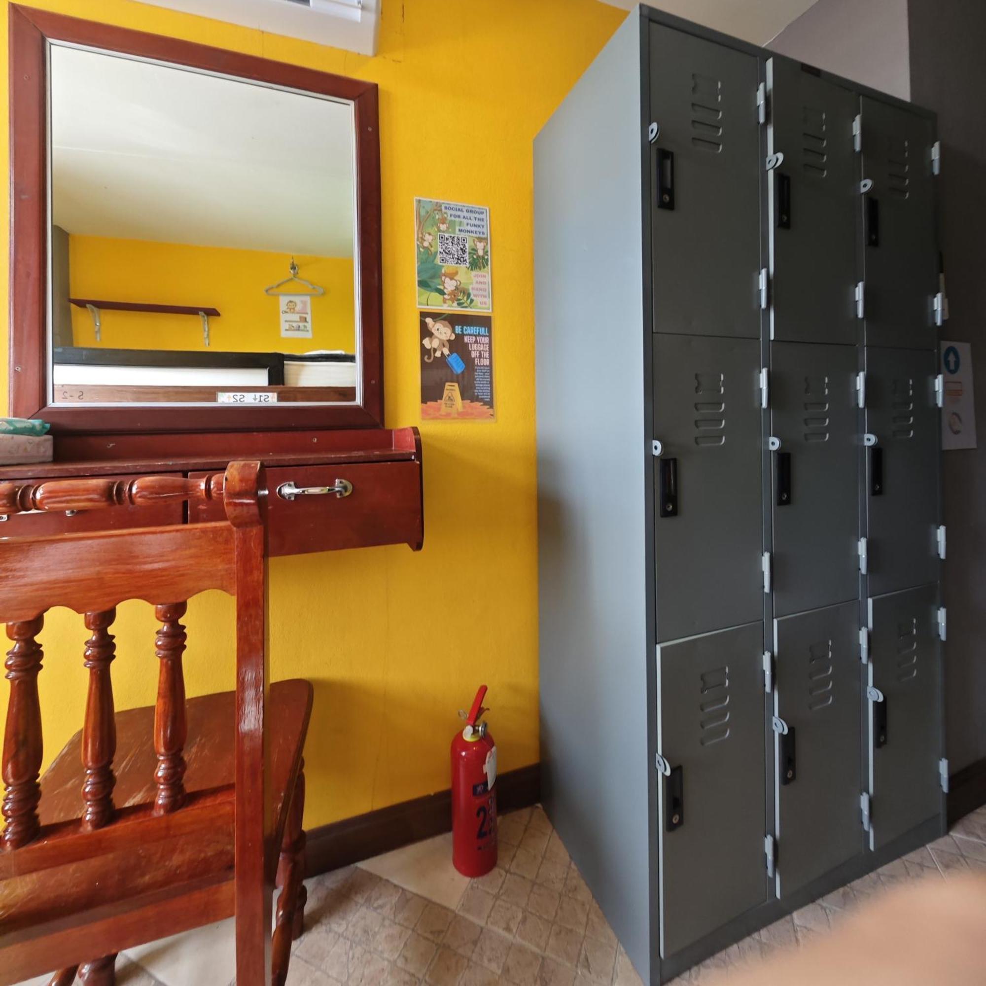 Hostel The Funky Monkey - 18 To 40 Years Old Only Haad Rin