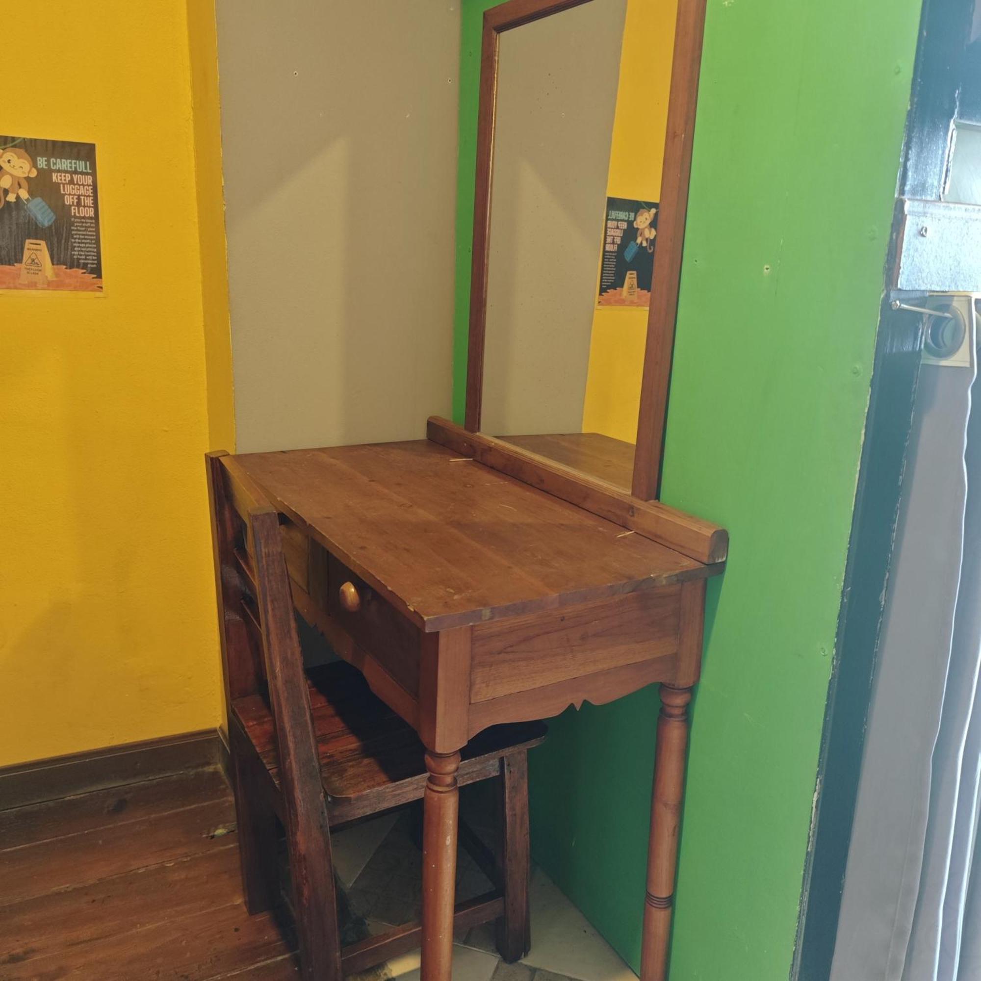 The Funky Monkey - 18 To 40 Years Old Only *