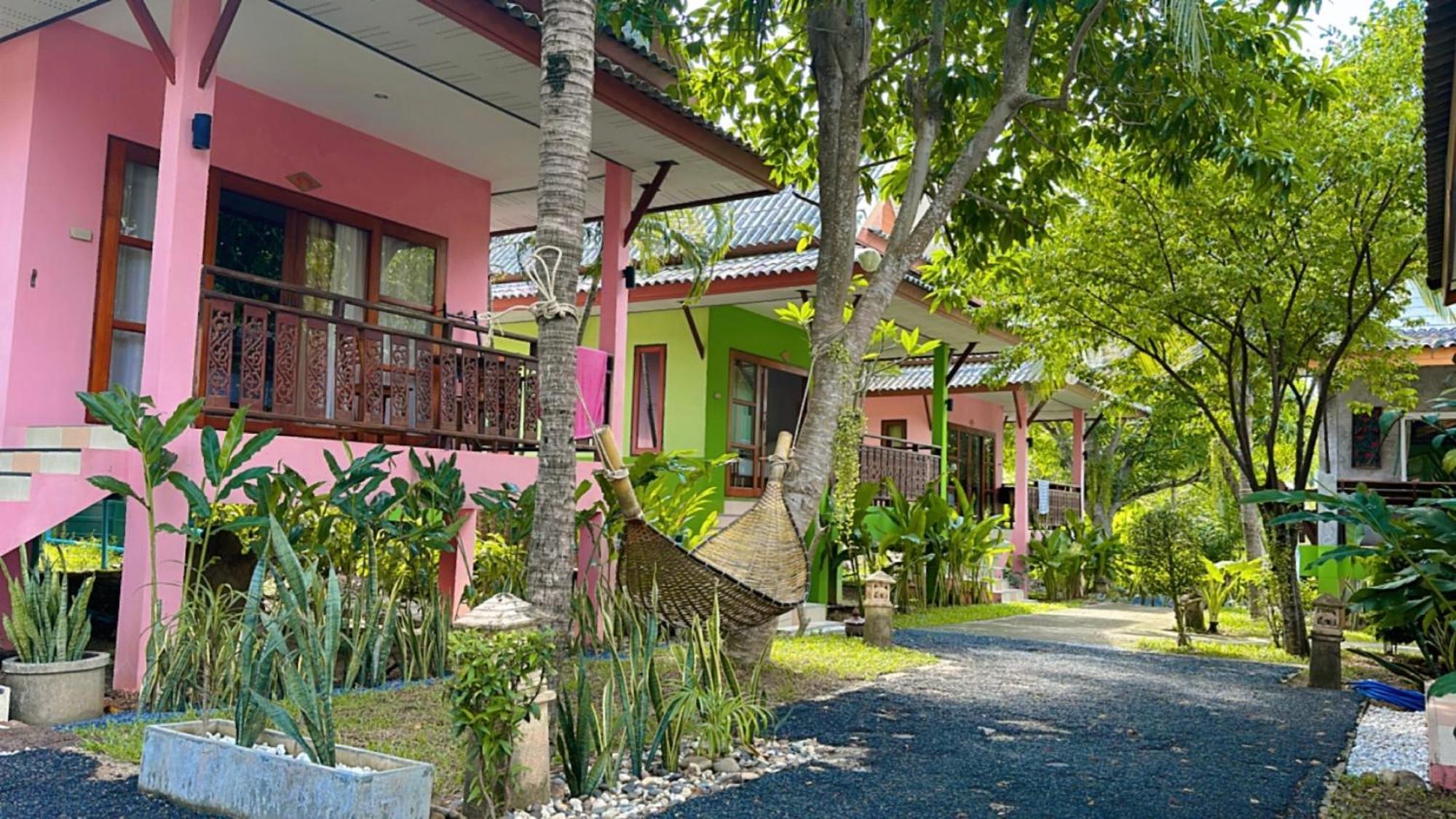 Hotel Pinky & - Sha Extra Koh Lanta