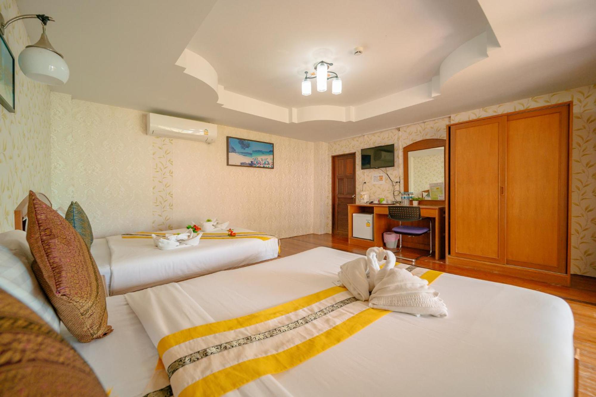 Hotel Chongkhao Resort- Island