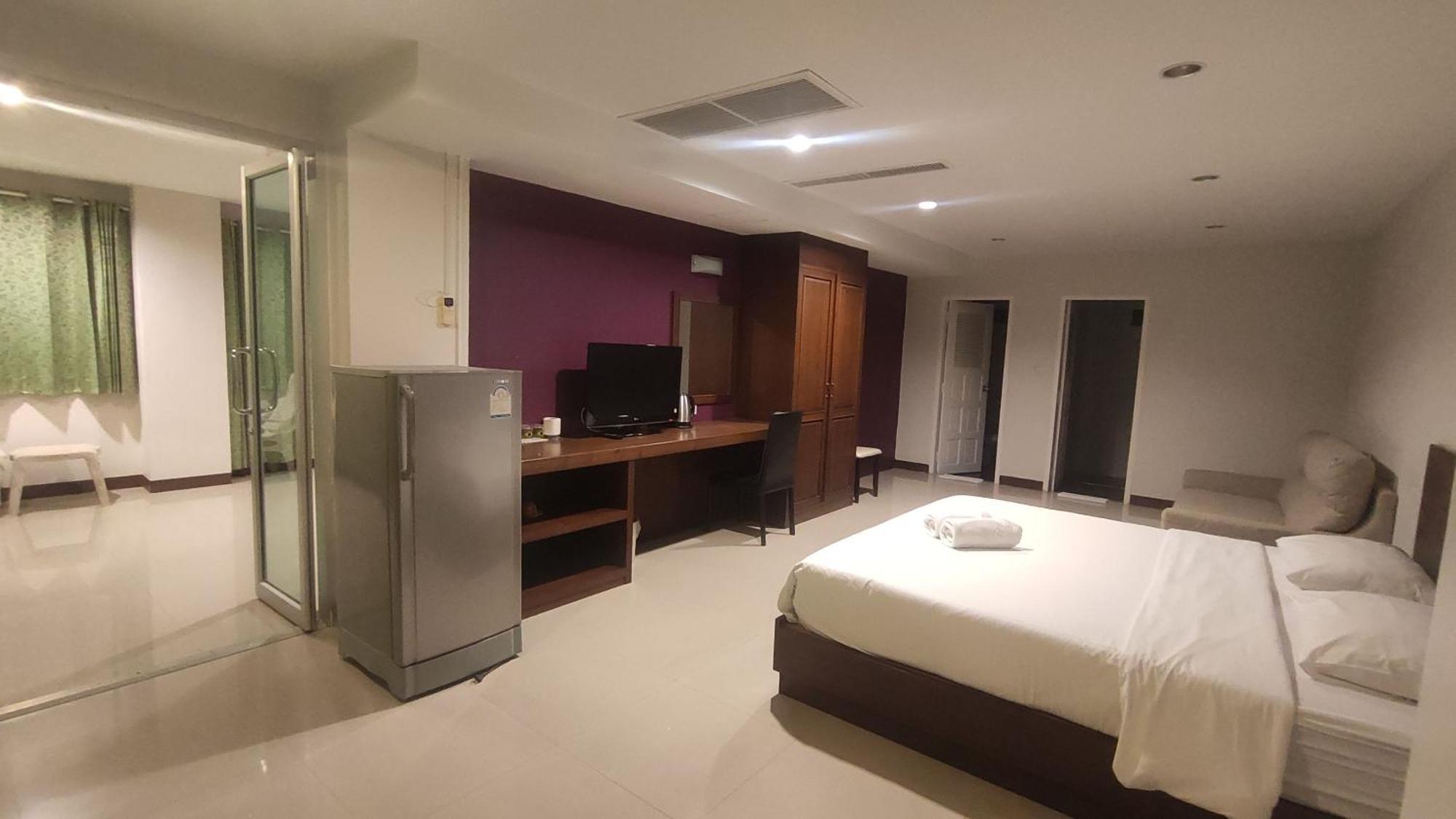 Hotel Baan Manthana Hotel,