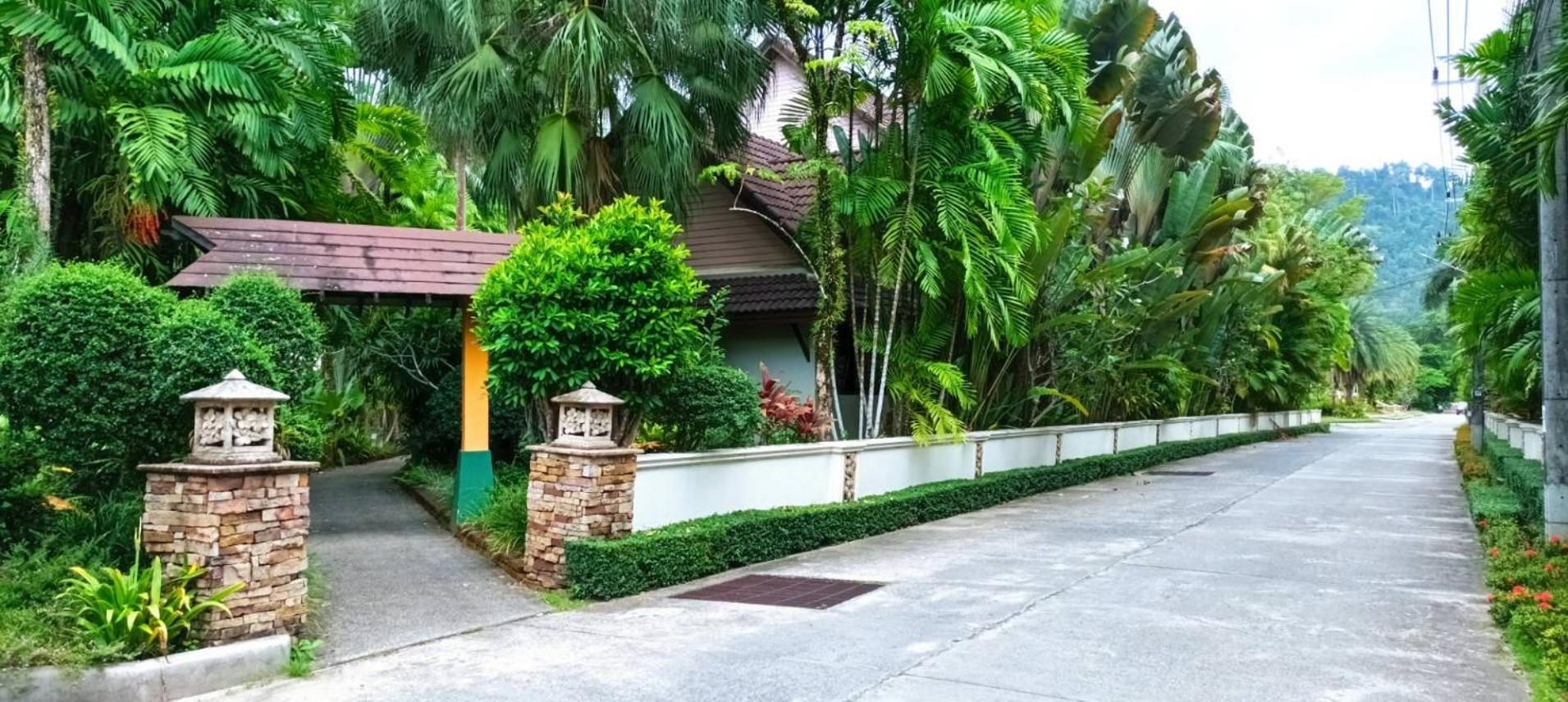 Nang Thong Bay Resort 3*