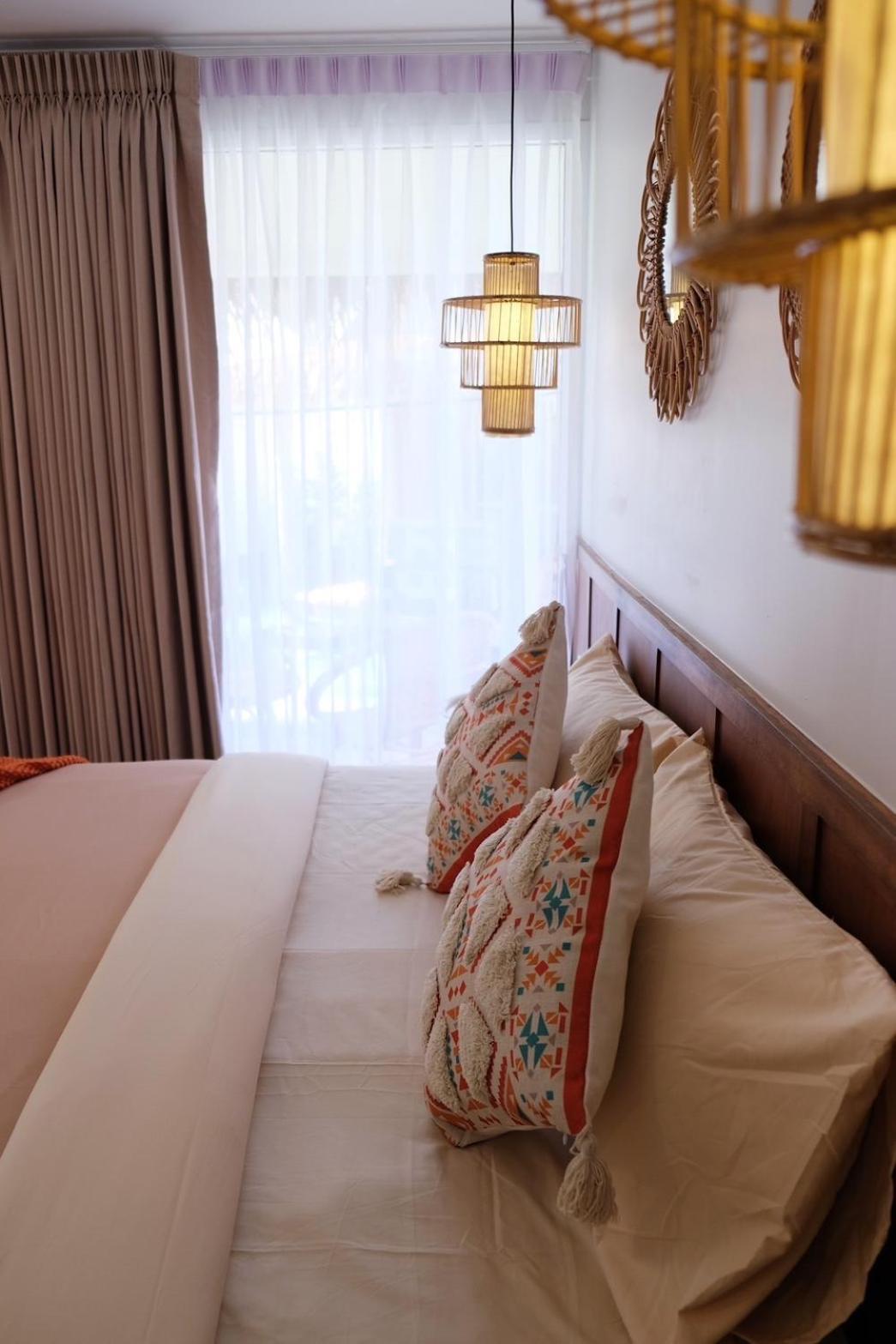 Resort Sea Escapes
