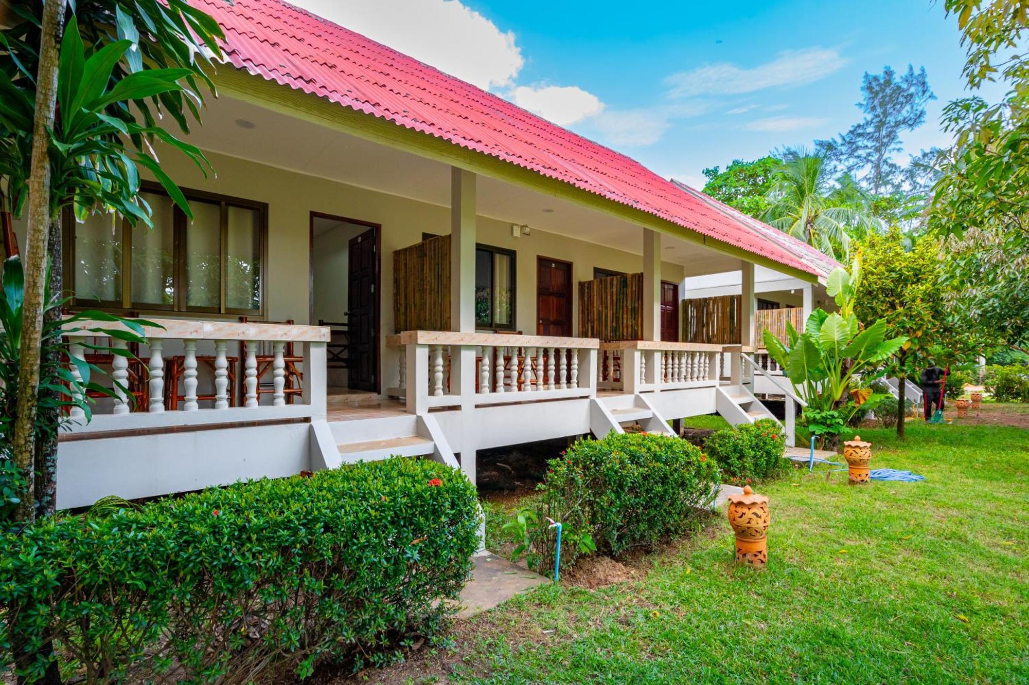 Lanta Beachfront