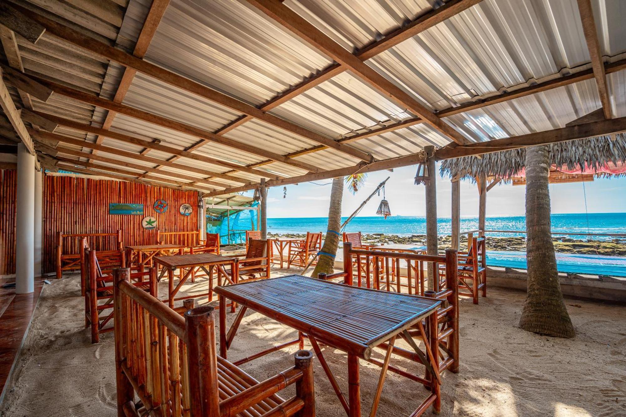 Lanta Beachfront Resort