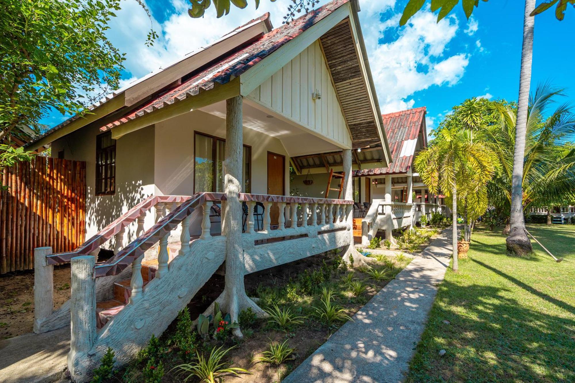 Resort Lanta Beachfront Koh Lanta