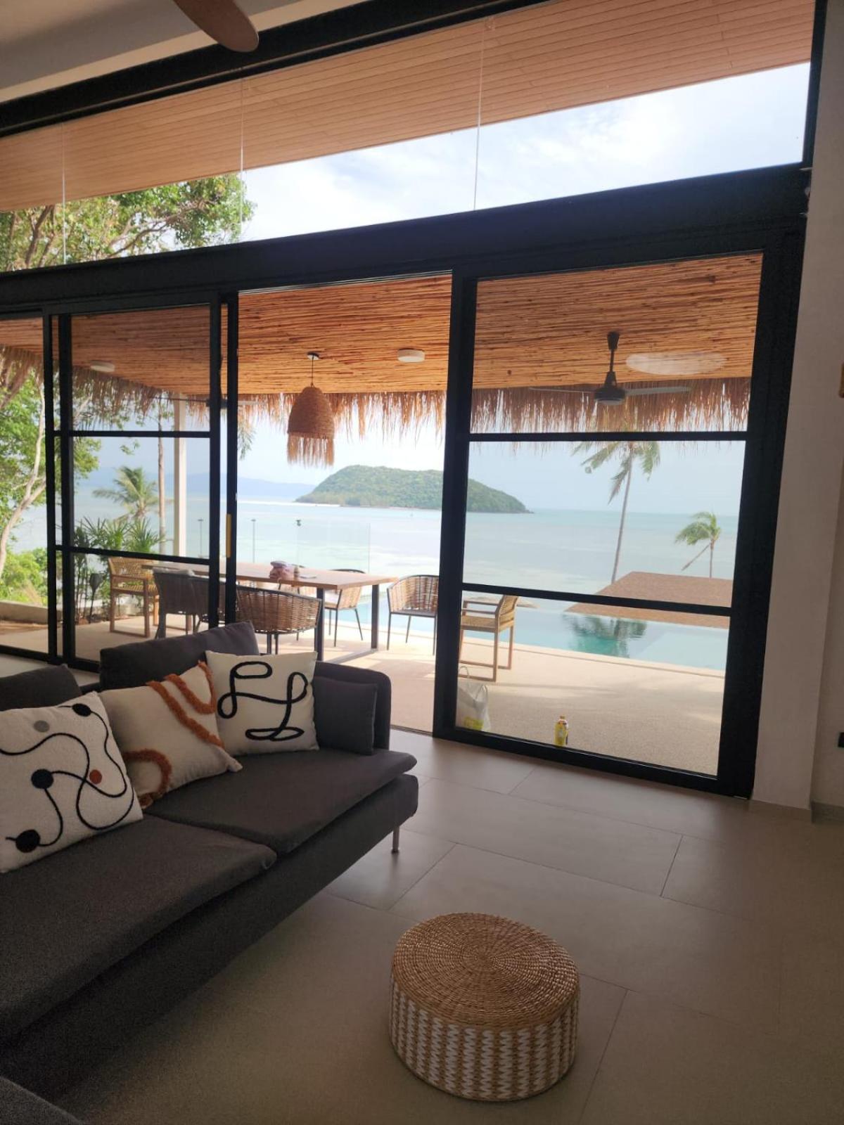 Sitaya Beachfront Villas, Villa *