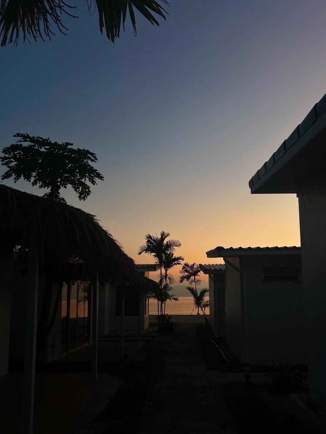 Sea Escapes Resort