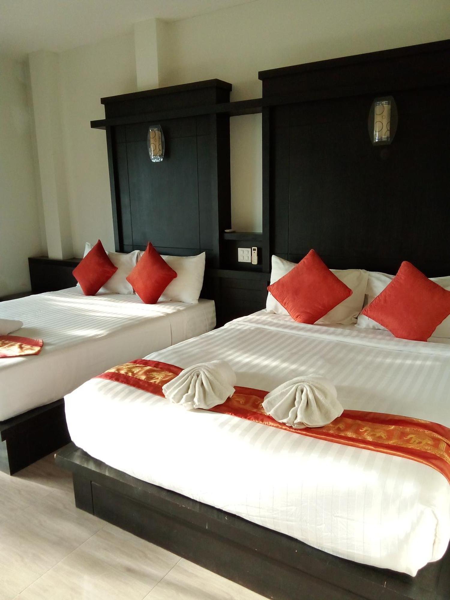 Hotel The Sea @ Lanta 3*