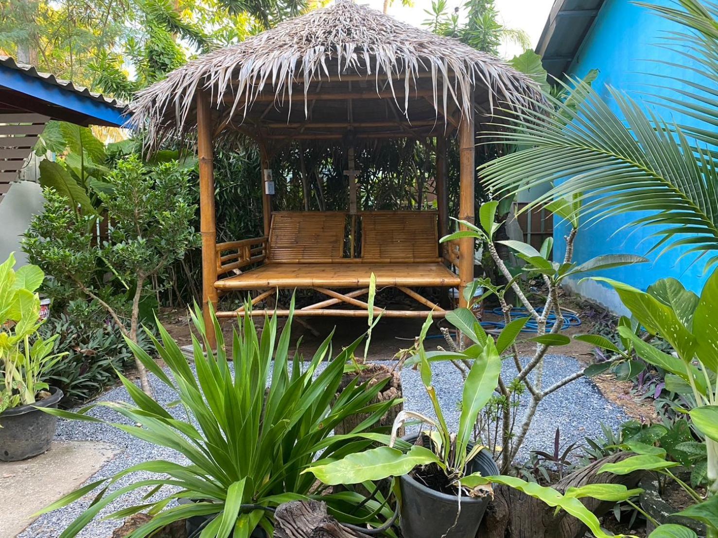 Lanta Bluewave Bungkalow *