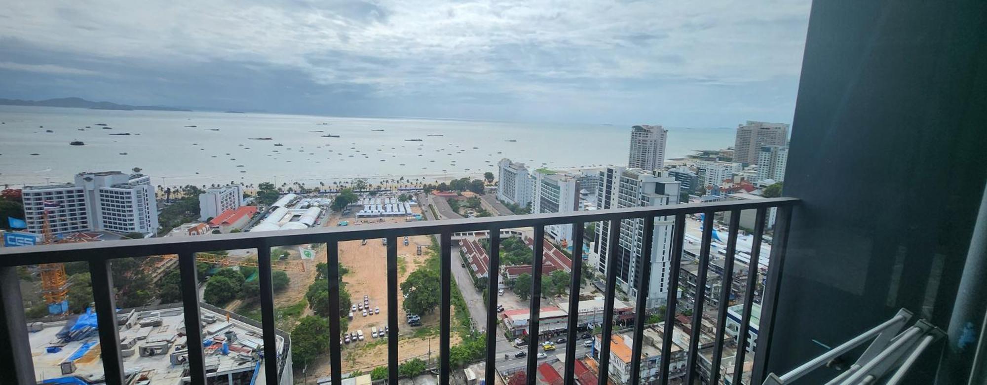 Centric Sea Pattaya中心海 Apartamento *