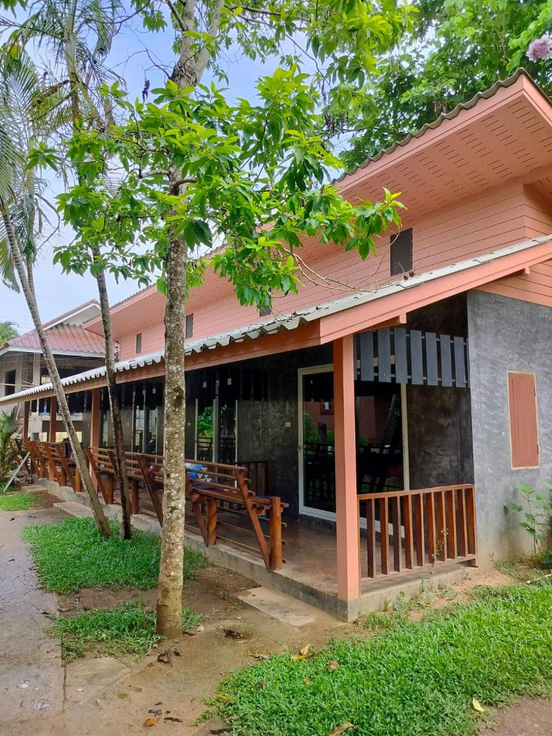 Resort Family Hut Pai